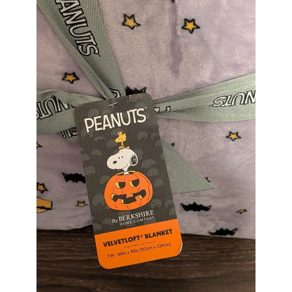 VIRAL Berkshire VelvetLoft Twin Blanket Halloween Snoopy Woodstock Peanuts 60x90